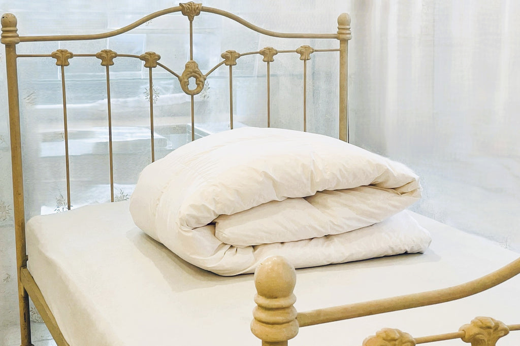 羽毛合掛ふとん グレードSS｜天然素材100% ヨーロッパ産ホワイトグースダウン 羽毛最高ランク900cuin ナノサテン生地の極上のフィット感が快眠へ導く