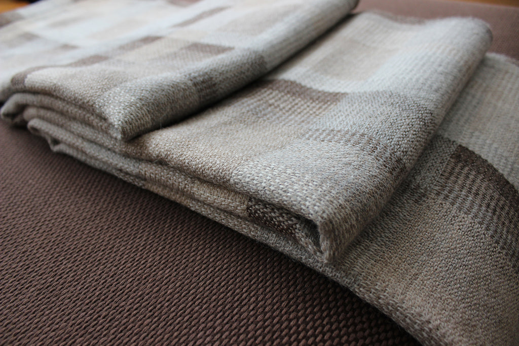 アルパカ100%毛布　敷きパット　セット　千 アルパカ100%毛布 敷きパット セット 千 楽天市場】アルパカ